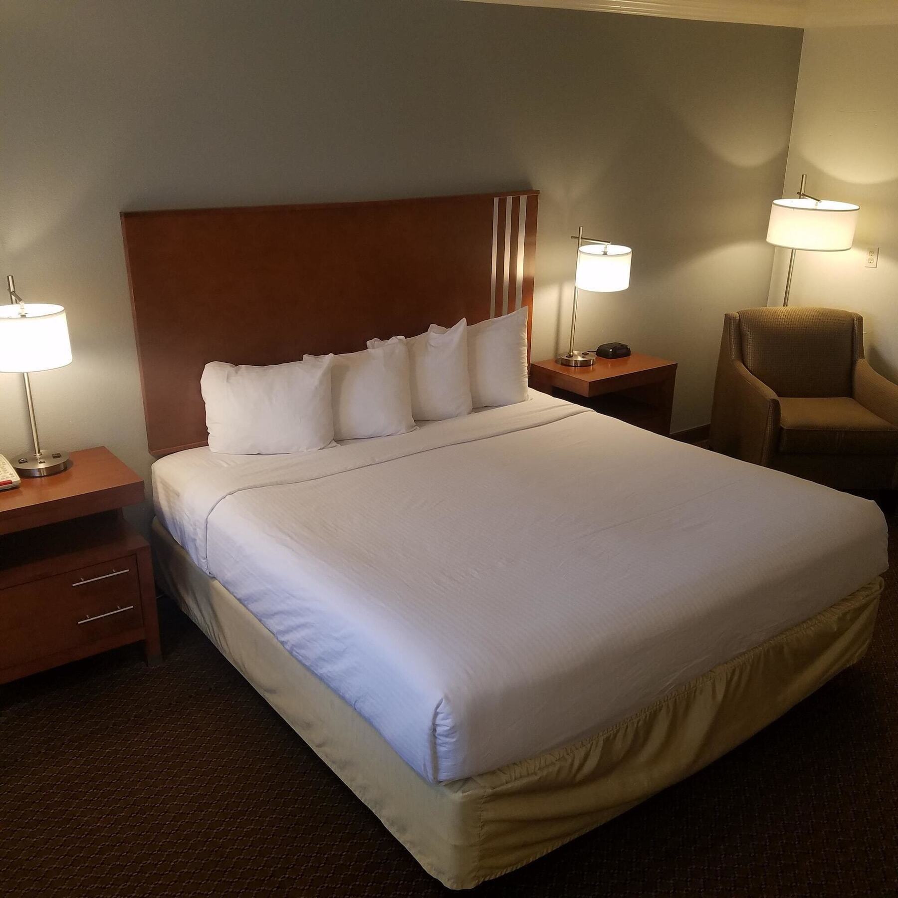 Surestay Hotel By Best Western Hollister Exterior photo