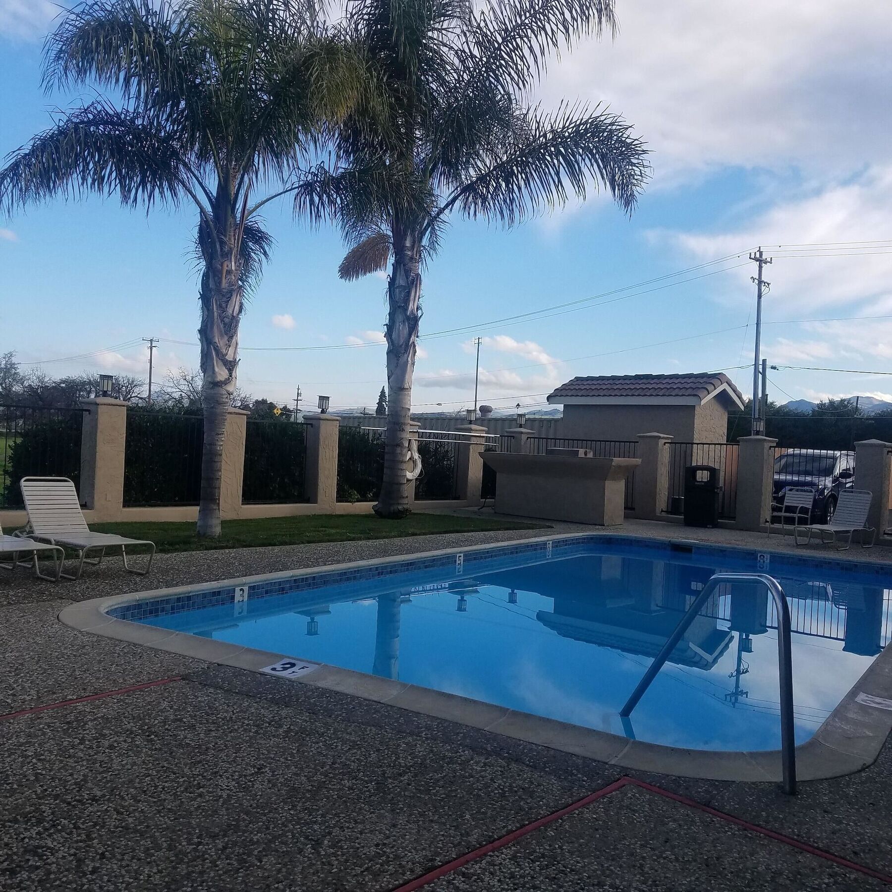 Surestay Hotel By Best Western Hollister Exterior photo